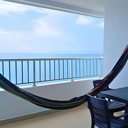 Increible Vista Al Mar En El Corazon De Bocagrande Apartment